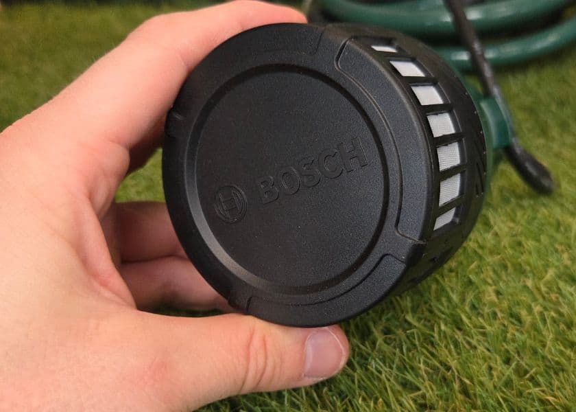 Bosch GardenPump 18V-2000 Akku Regenwasserpumpe - Pumpfuss