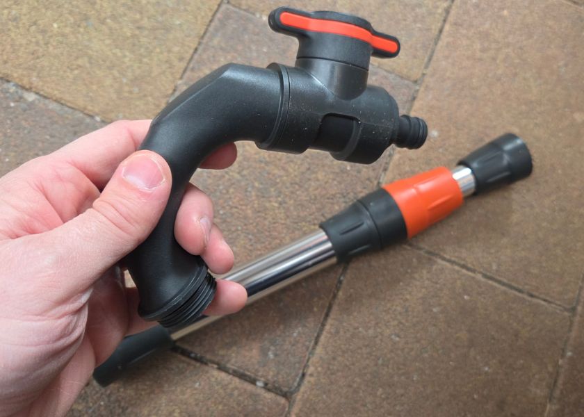 Gardena Akku-Regenfasspumpe 2000-2 18V - Anschlusstück