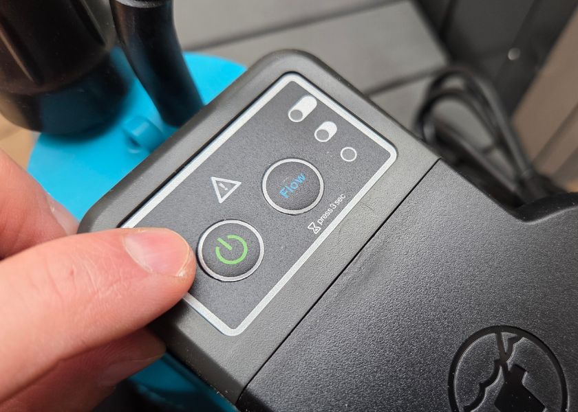 Gardena Akku-Regenfasspumpe 2000-2 18V - Steuerungseinheit